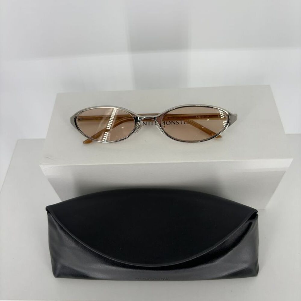 GENTLE MONSTER Moody Sunglasses